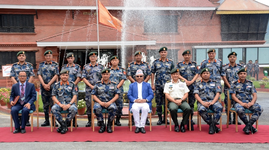 राष्ट्रिय सुरक्षा सल्लाहकार बैरागीद्वारा सशस्त्र प्रधान कार्यालयको निरीक्षण